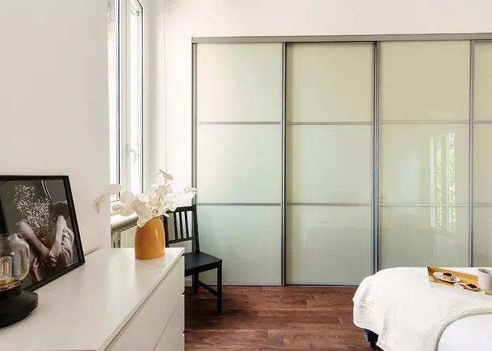 Midnight Borgo - By Myhomeincomo קומו