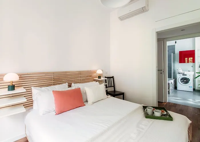 Midnight Borgo - By Myhomeincomo דירה קומו