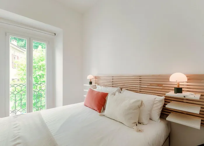 Midnight Borgo - By Myhomeincomo דירה קומו