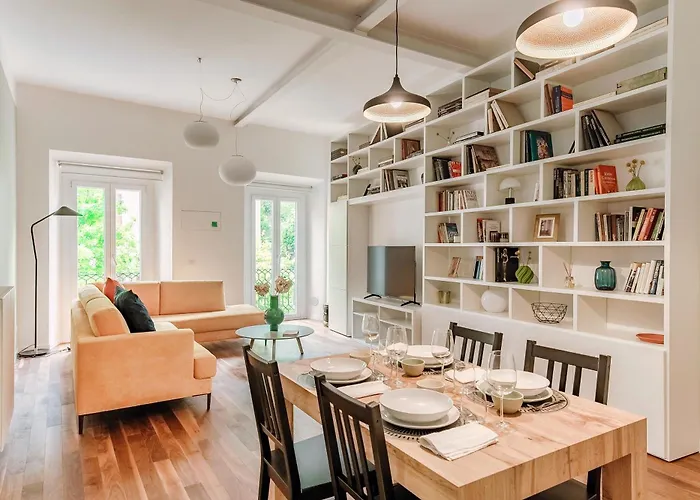 Midnight Borgo - By Myhomeincomo