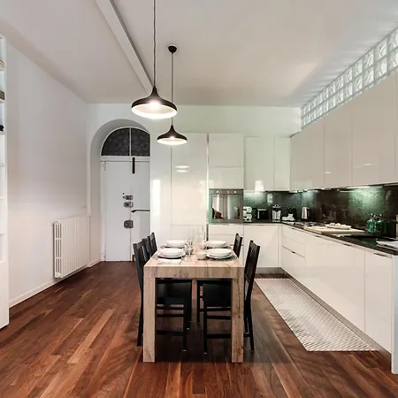 Midnight Borgo - By Myhomeincomo Апартаменты Комо