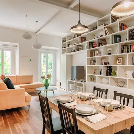 Midnight Borgo - By Myhomeincomo